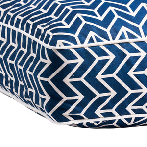 Give your dog a chic place to curl up and dream his sweet doggie dreams. This generously sized rectangular dog bed is covered in our indoor/outdoor Chevron, a crisp and clean graphic design that’s classic Schumacher. The indoor/outdoor fabric is ultra-durable, while the contrasting white welt gives the bed a tailored look that fits in with even the most formal of living rooms.
